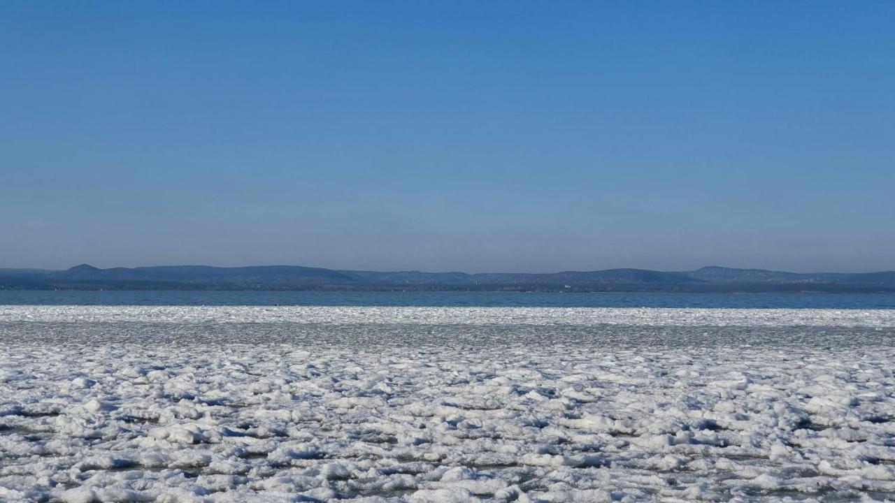 Napfény Resort Exclusive Balatonlelle Esterno foto