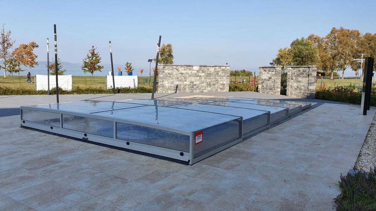 Napfény Resort Exclusive Balatonlelle Esterno foto