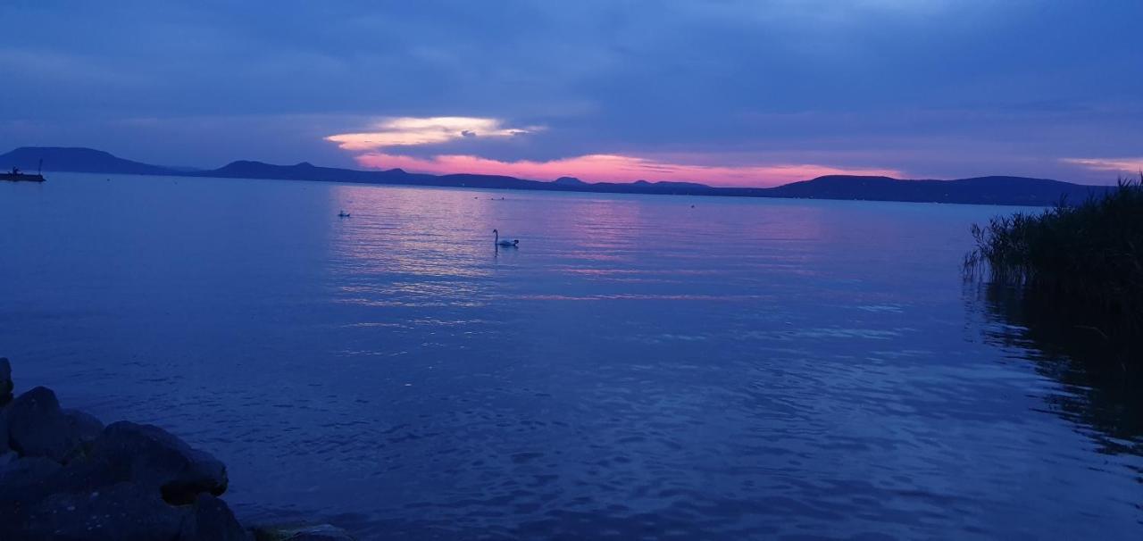 Napfény Resort Exclusive Balatonlelle Esterno foto